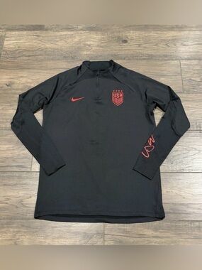 Nike USWNT Strike Drill Top Mens Black Red Dri-FIT Soccer Quarter-Zip DR4627-010